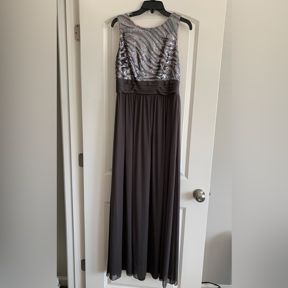 NWOT Betsy & Adam Women’s Formal Gown/Dress - Picture 1 of 9